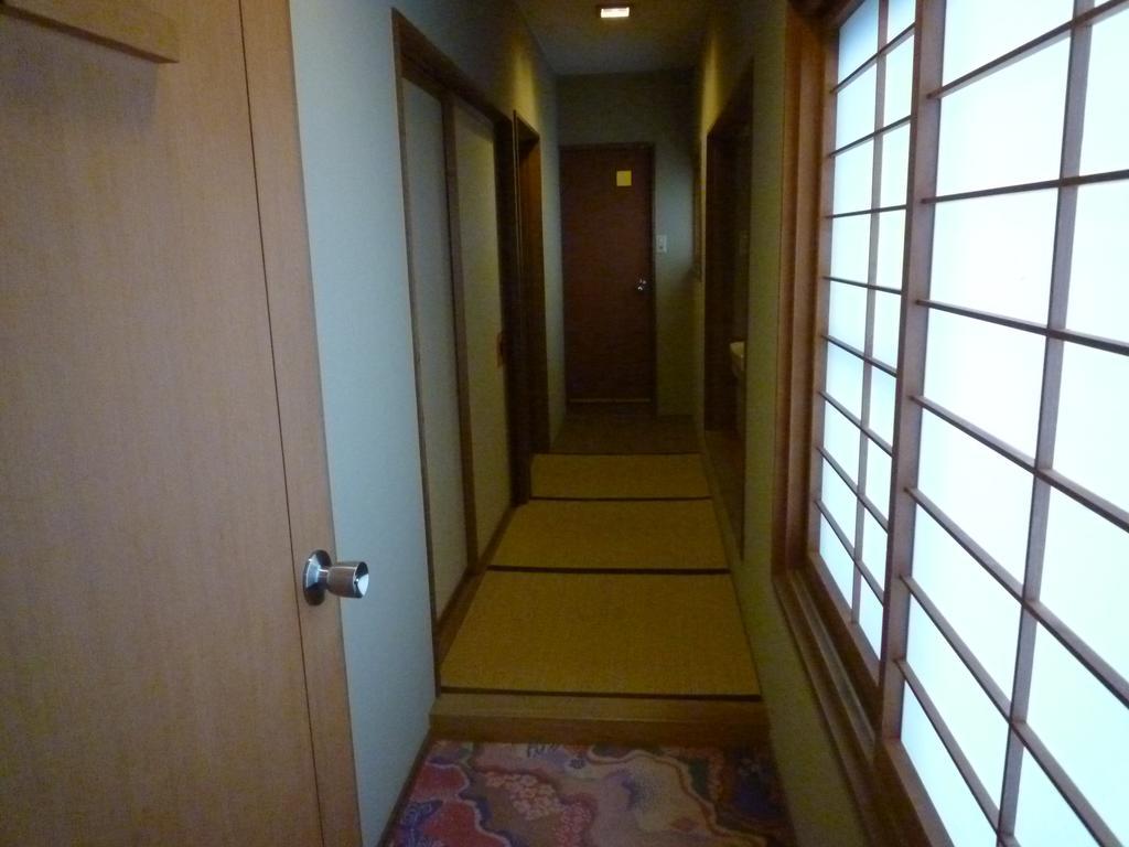 Yudanaka Tawaraya Ryokan Yamanouchi  Rum bild