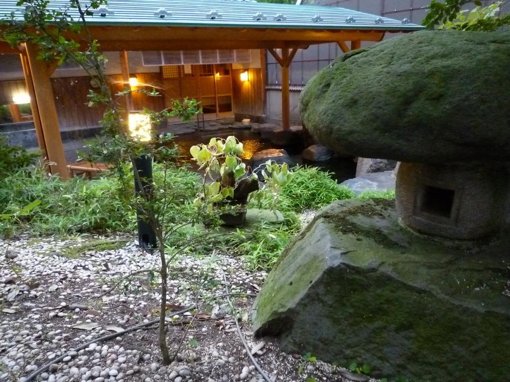 Yudanaka Tawaraya Ryokan Yamanouchi  Exteriör bild