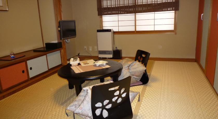 Yudanaka Tawaraya Ryokan Yamanouchi  Rum bild
