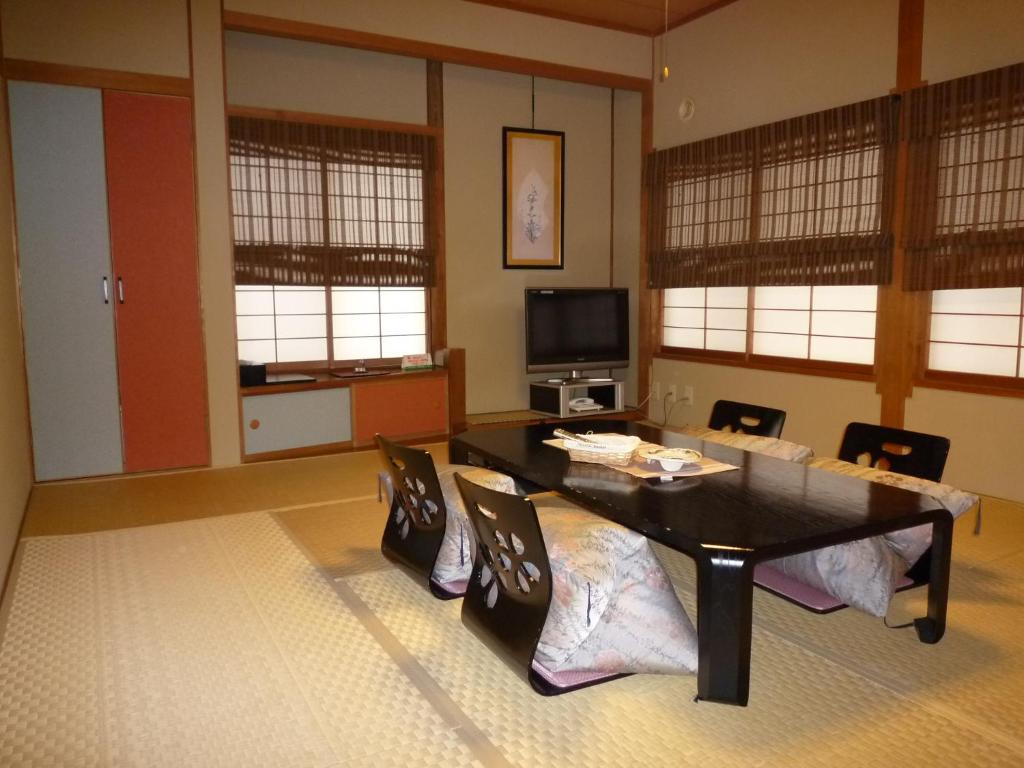 Yudanaka Tawaraya Ryokan Yamanouchi  Rum bild